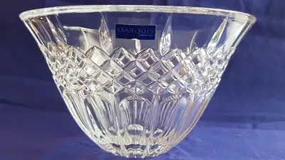 A NICE BEAUTIFUL HAND CUT WATERFORD CRYSTAL BOWL. NEVER BEEN USED. STILL TAG IS ON. IT IS IN PERFECT...