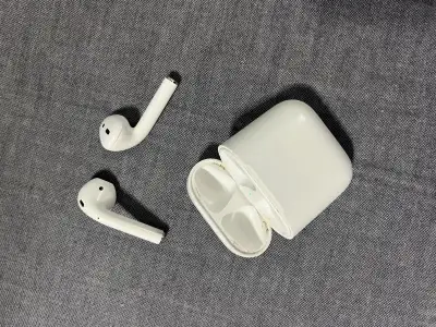 Apple AirPods 2nd Generation genuine , View more