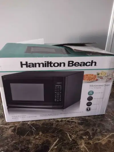 Microwave oven FOR SALE 1000W, 1.1 cuft capo, View more
