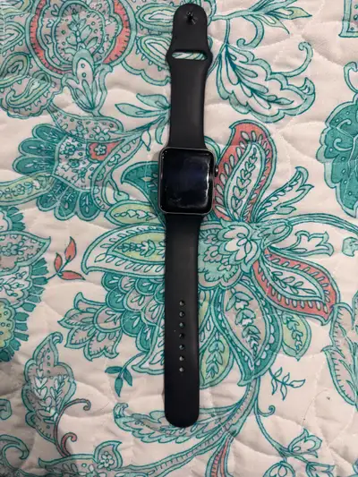 Apple watch series 3 GPS, View more