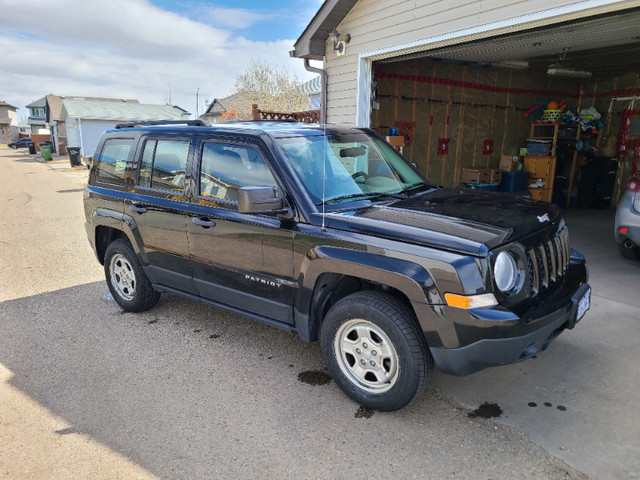 2014 Jeep Patriot for sale - low kms! in Cars & Trucks in Edmonton