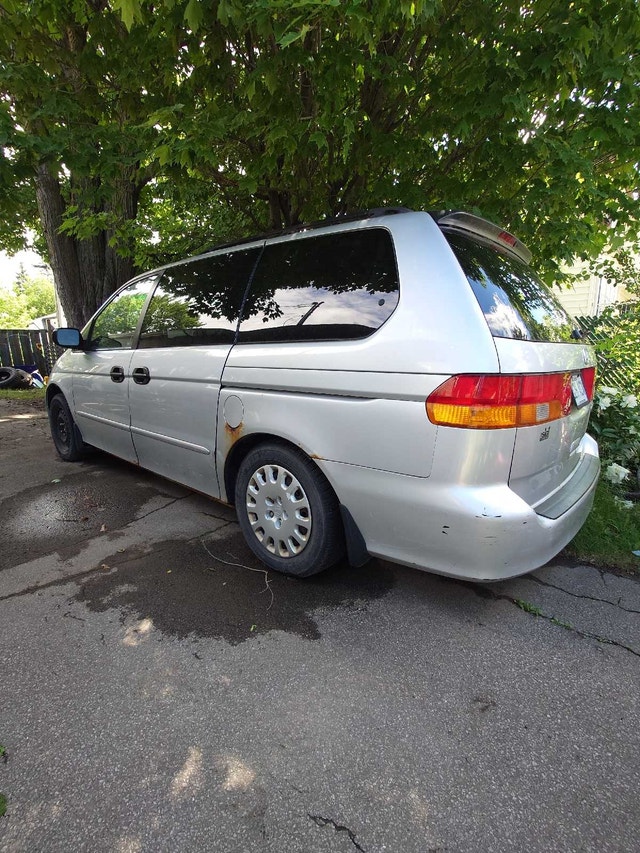 02 Odyssey van — photo 3