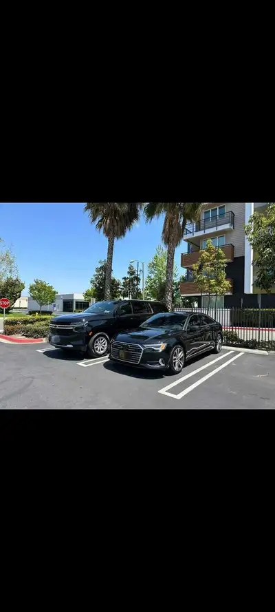 30 years of limo service Www.SkyLineLimoLinx.ca Luxury Limo Service – Niagara to Toronto & YYZ Airpo...