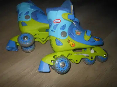 Little Tikes 2-In-1 Training Skates, Size: 11 -11,5 (7 inch )- 30 euro