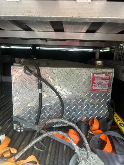 91 gallon ( 344 litre ) aluminum slip tank in very good shape