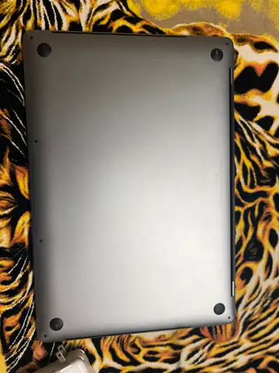 15-inch MacBook Pro. 2.9 GHz Quad-Core Intel Core i7 processor. 16 GB memory. Intel HD Graphics 530....