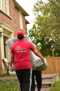 HIRING PROFESSIONAL MOVERS