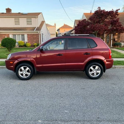 2006 Hyundai Tucson GL 4D Utility FWD 4 Cyl SUV