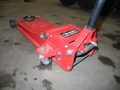 Industrial Floor Jack  4 ton Hydraulic Low Profile, View more