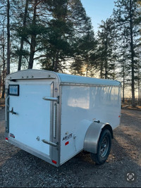 5' x 10' Enclosed Trailer Like New $4800