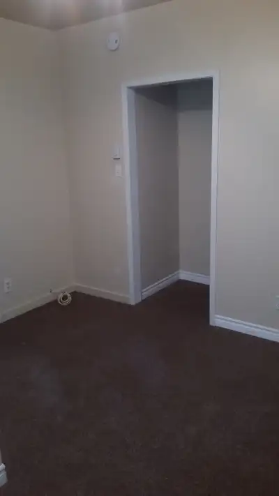 101 Cornhill St Moncton One bedroom new painted new flooring