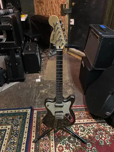 squier supersonic , View more