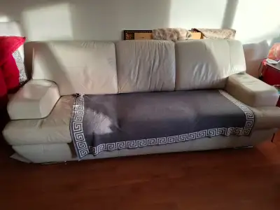 There's some burn marks in the middle seat which can be fixed using DIY methods.