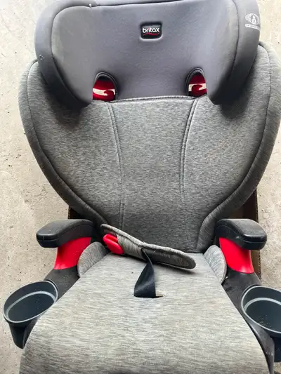 Britax car eat/booster seat; 2-Stage