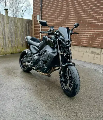 2022 Yamaha MT-09 – Low kms Considering selling my 2022 MT-09 with only 4,290km. Bike is in mint con...