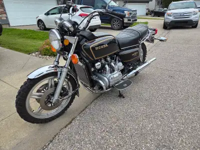 The bike is in collector condition. The price reflect the mechanical fitness of the motorcycle. Read...