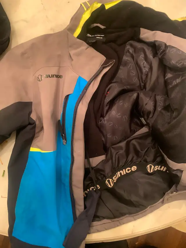 Sun Ice ski gear 10yr old used 10x