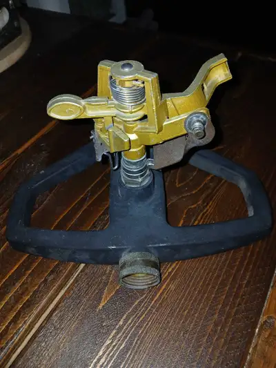 Sprinkler with brass head, View more