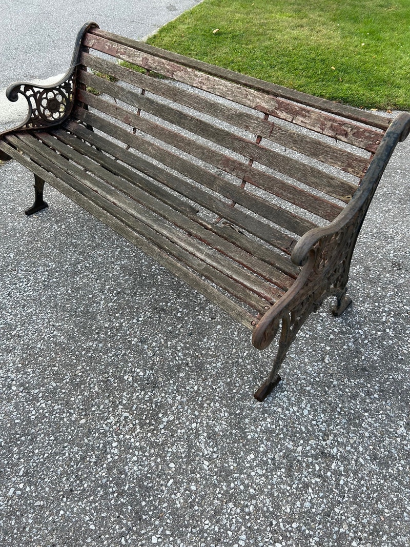 Castiron Outdoor bench Patio & Garden Furniture Mississauga / Peel