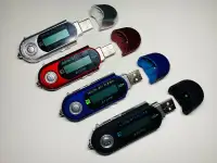 HIGH QUALITY SOUND-MP3+RADIO FM-USB+MICRO SD (NEUF/NEW) (C020)