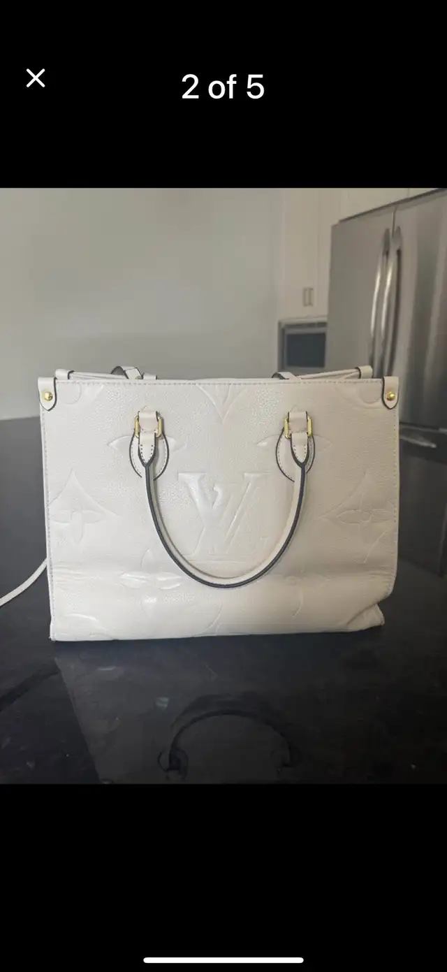 LV PURSE in Women's - Bags & Wallets in London - Image 3