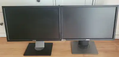 2 Dell 19" monitors - computer monitors, View more