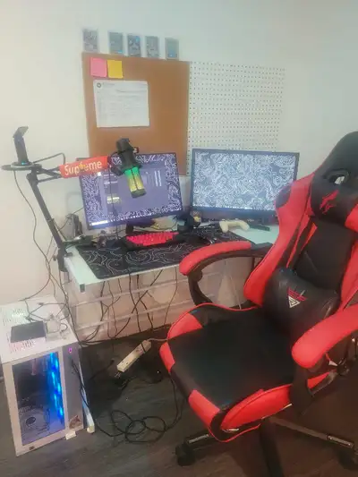 Pro gaming setup, View more