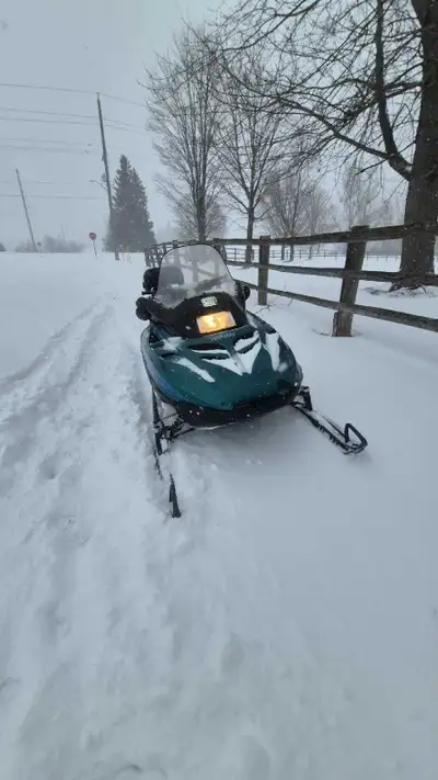 Selling my 1998 ski doo grand touring 500, runs good just needs new spark plug wire. 4800 original k...