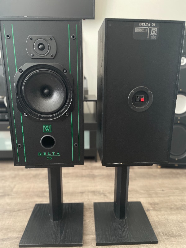 WHARFEDALE Delta70 British large bookshelf speakers with stands