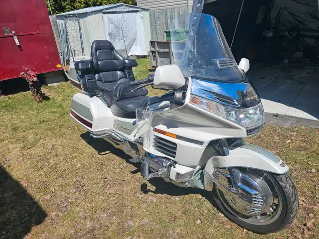 Goldwing gl1500 2000 in Touring in Laval / North Shore - Image 2