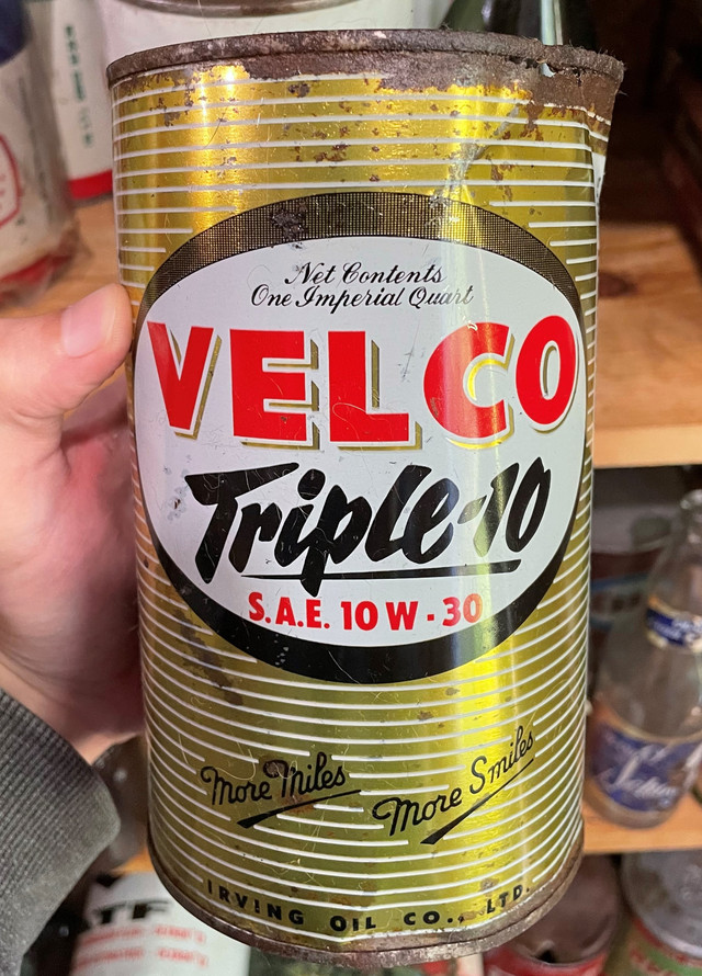 VTG 1950's IRVING VELCO TRIPLE-10 MOTOR OIL IMPERIAL QUART CAN in Arts & Collectibles in Summerside