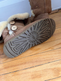 Ugg 3 button camel coloured cozy boots- Size 7