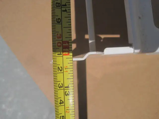 Various Fridge Parts - Pièces Divers des Frigos... in Refrigerators in City of Montréal - Image 10