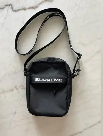 Supreme Shoulder Bag FW22 “Black”, View more