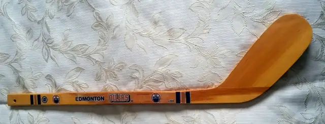 Oilers fan?  Mini Edmonton Oilers Hockey Stick in Hockey in Strathcona County - Image 5