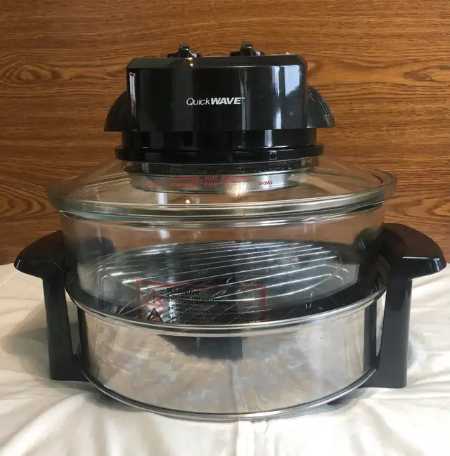QuickWave Oven in Toasters & Toaster Ovens in Mississauga / Peel Region - Image 2