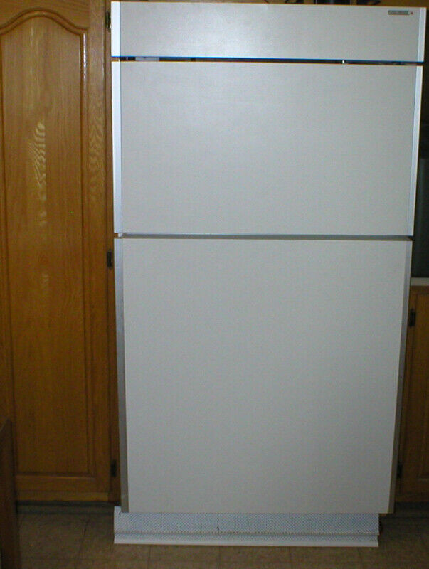 CONGELATEUR REFRIGERATEUR FREEZER FRIDGE SOLAR ENERGIE SOLAIRE dans Réfrigérateurs  à Longueuil/Rive Sud