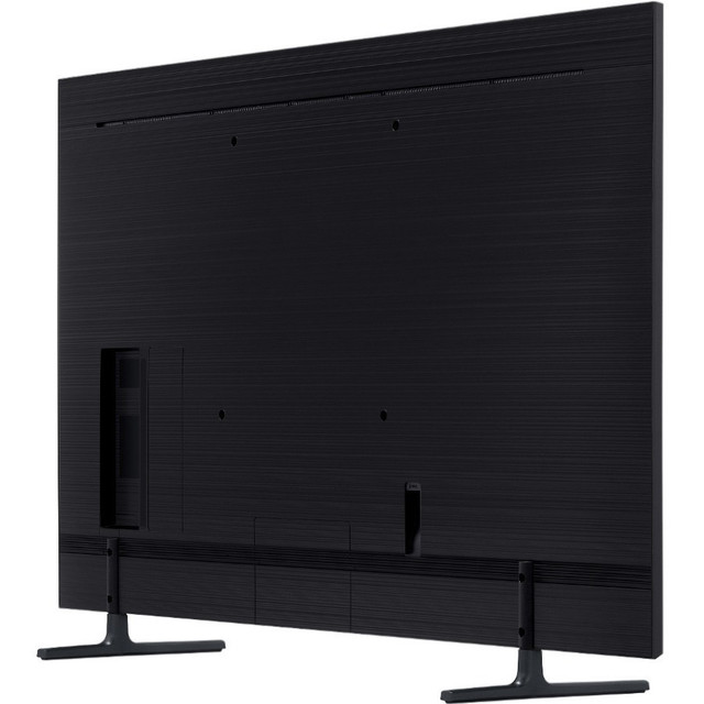Samsung 82” 4K TV UN82RU8000F in TVs in Markham / York Region - Image 2