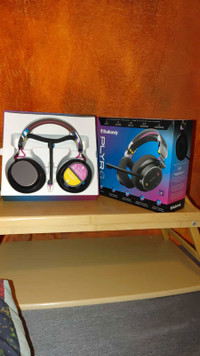 Skullcandy PLYR wireless gaming headphones 