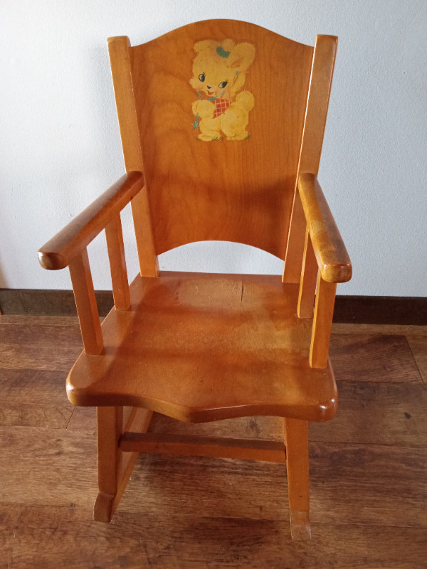 Vintage Children's Rocking Chair in Arts & Collectibles in City of Halifax