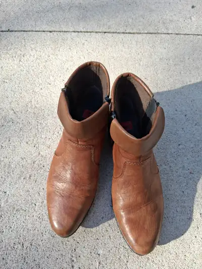 Reiker Women's Booties, View more