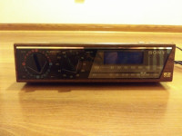 VINTAGE SONY DREAM MACHINE DIGITAL CLOCK RADIO