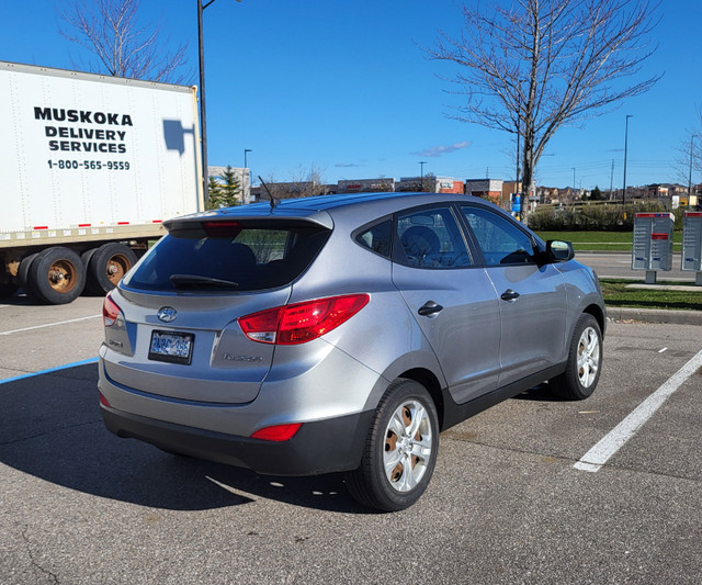 2013 Hyundai Tucson GL FWD $10,999 in Cars & Trucks in Markham / York Region - Image 2