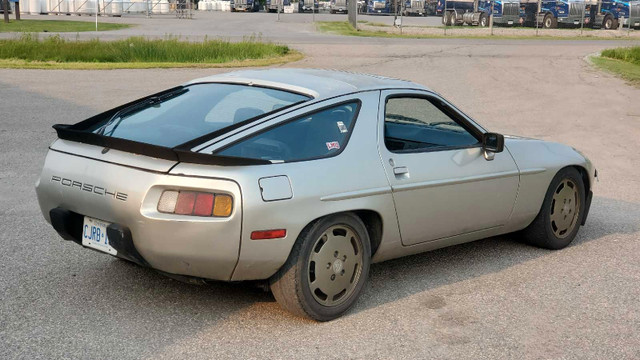 1984 Porsche 928s 5-speed in Classic Cars in Ottawa - Image 4