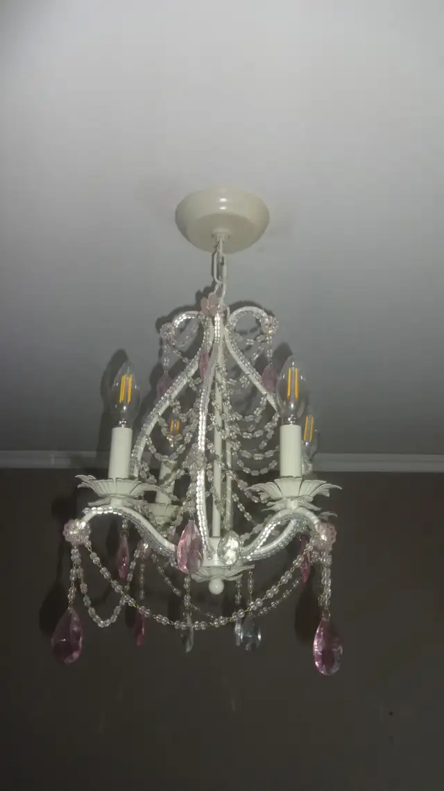 Beautiful Chandelier Light Princess Light - $100 in Indoor Lighting & Fans in Ottawa - Image 2