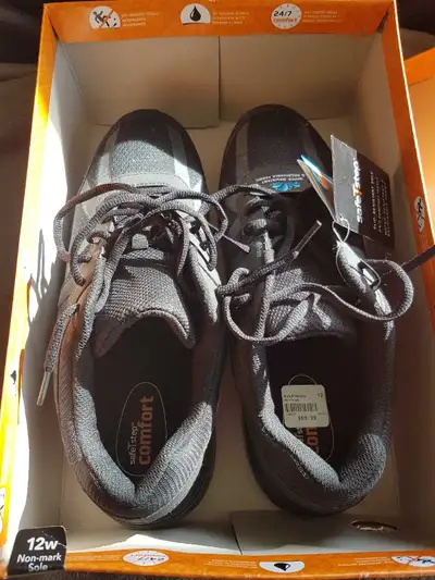 Mens size 12 Safety T Step Shoes/runners , View more
