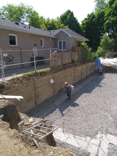 For all your dirt work needs, Reekon Shoring systems can get you moving through your all your earth...