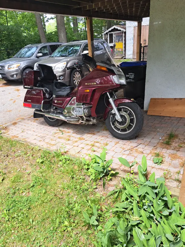 1984 honda goldwing 1200 interstate in Touring in Barrie - Image 3