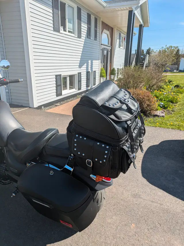 2011 Triumph Rocket 3 Roadster in Street, Cruisers & Choppers in Charlottetown - Image 9