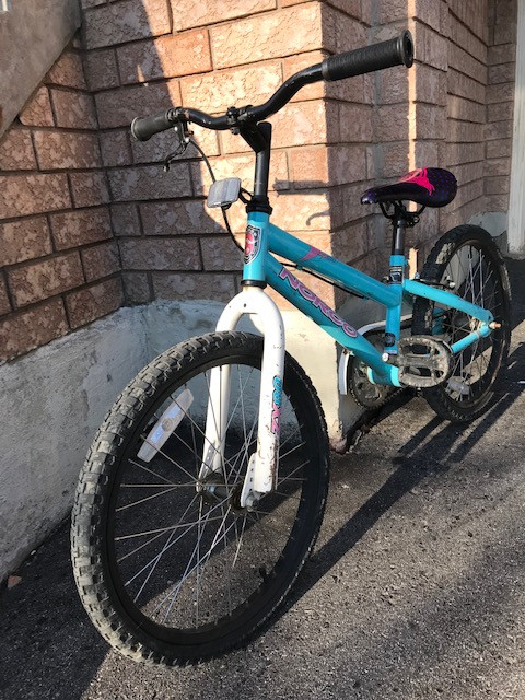 Used Girls Bike Bicycle Norco 20" Wheels in Kids in Markham / York Region - Image 3
